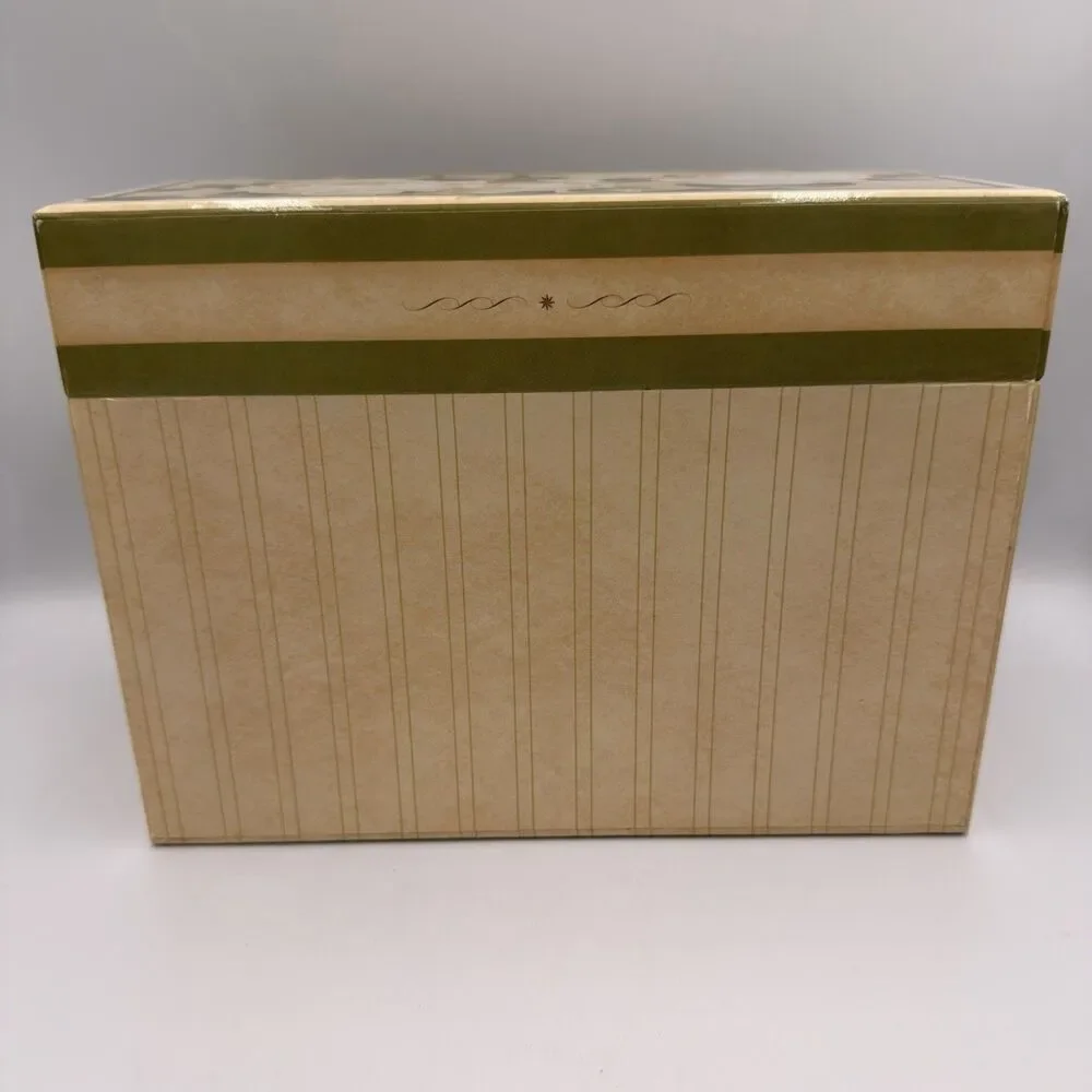 Vintage Hallmark Greeting Card Organizer Box Floral Roses Dividers 2005
